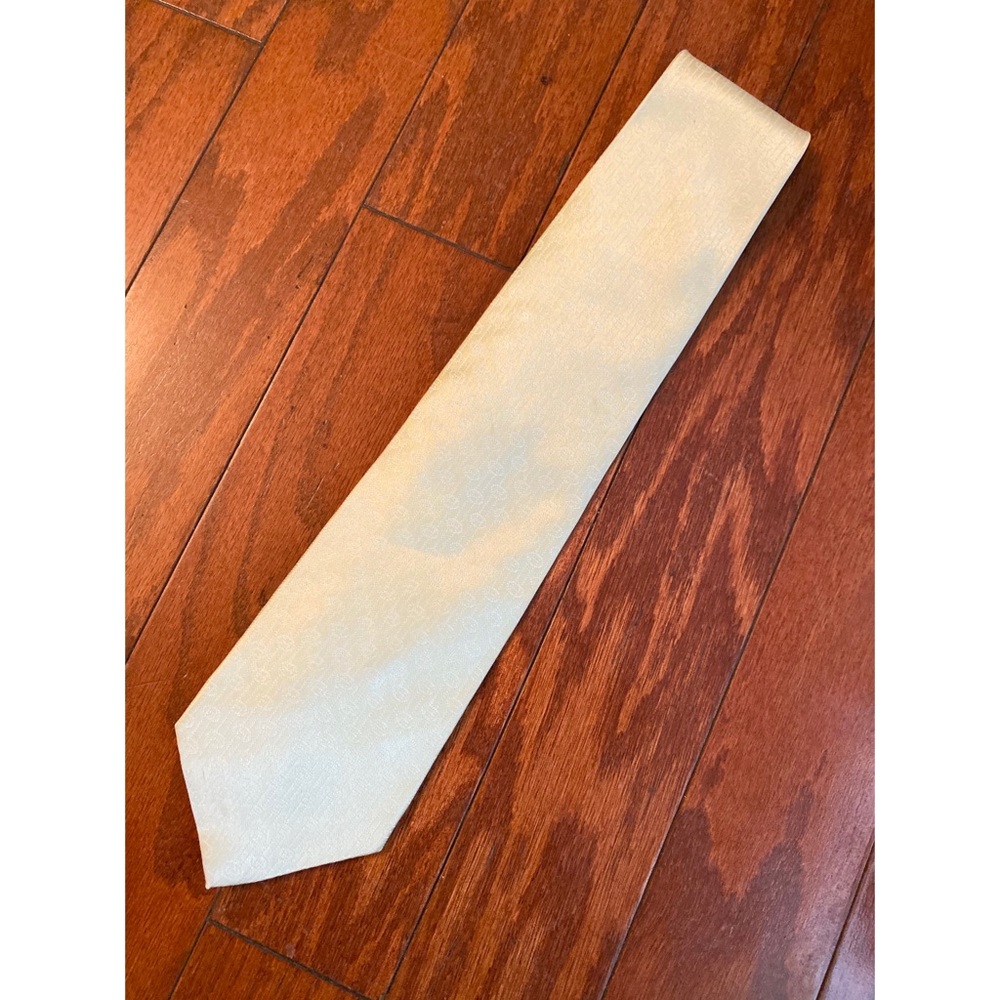 ‼️sold‼️Hermes 100% Silk Tie